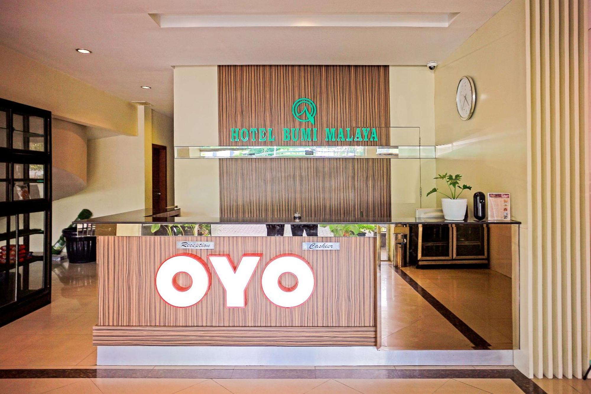 מדאן Oyo 1009 Hotel Bumi Malaya מראה חיצוני תמונה