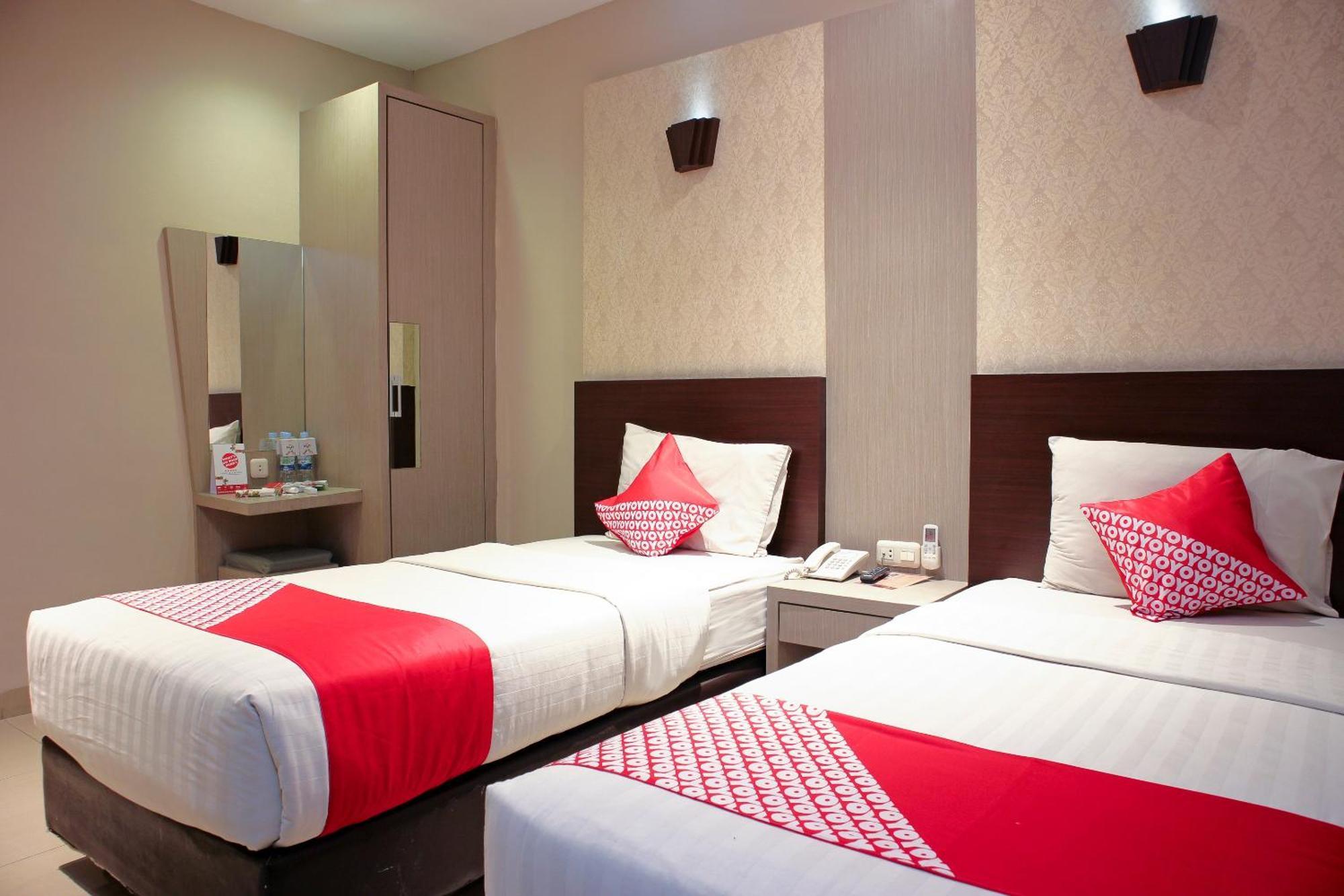 מדאן Oyo 1009 Hotel Bumi Malaya מראה חיצוני תמונה