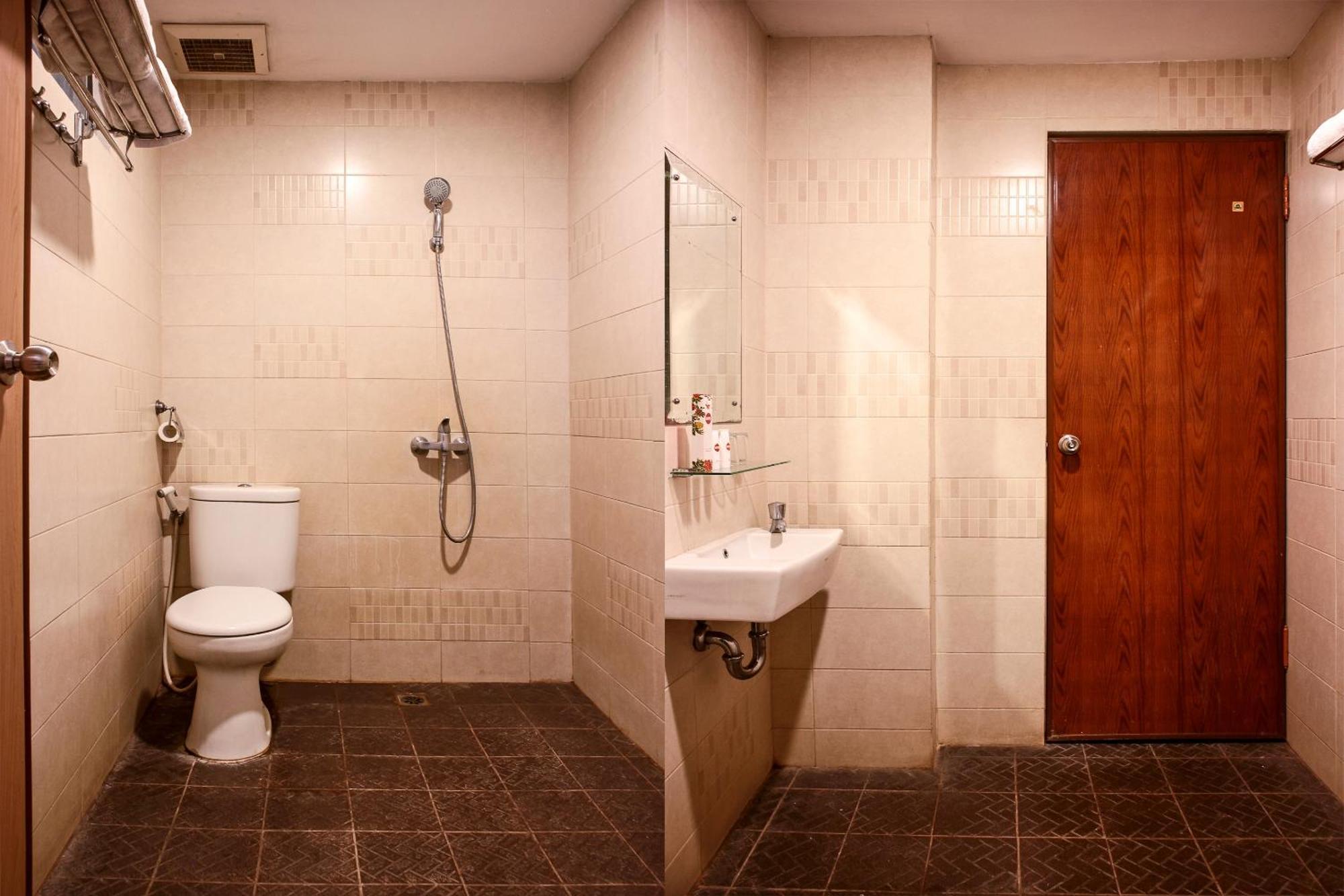 מדאן Oyo 1009 Hotel Bumi Malaya מראה חיצוני תמונה